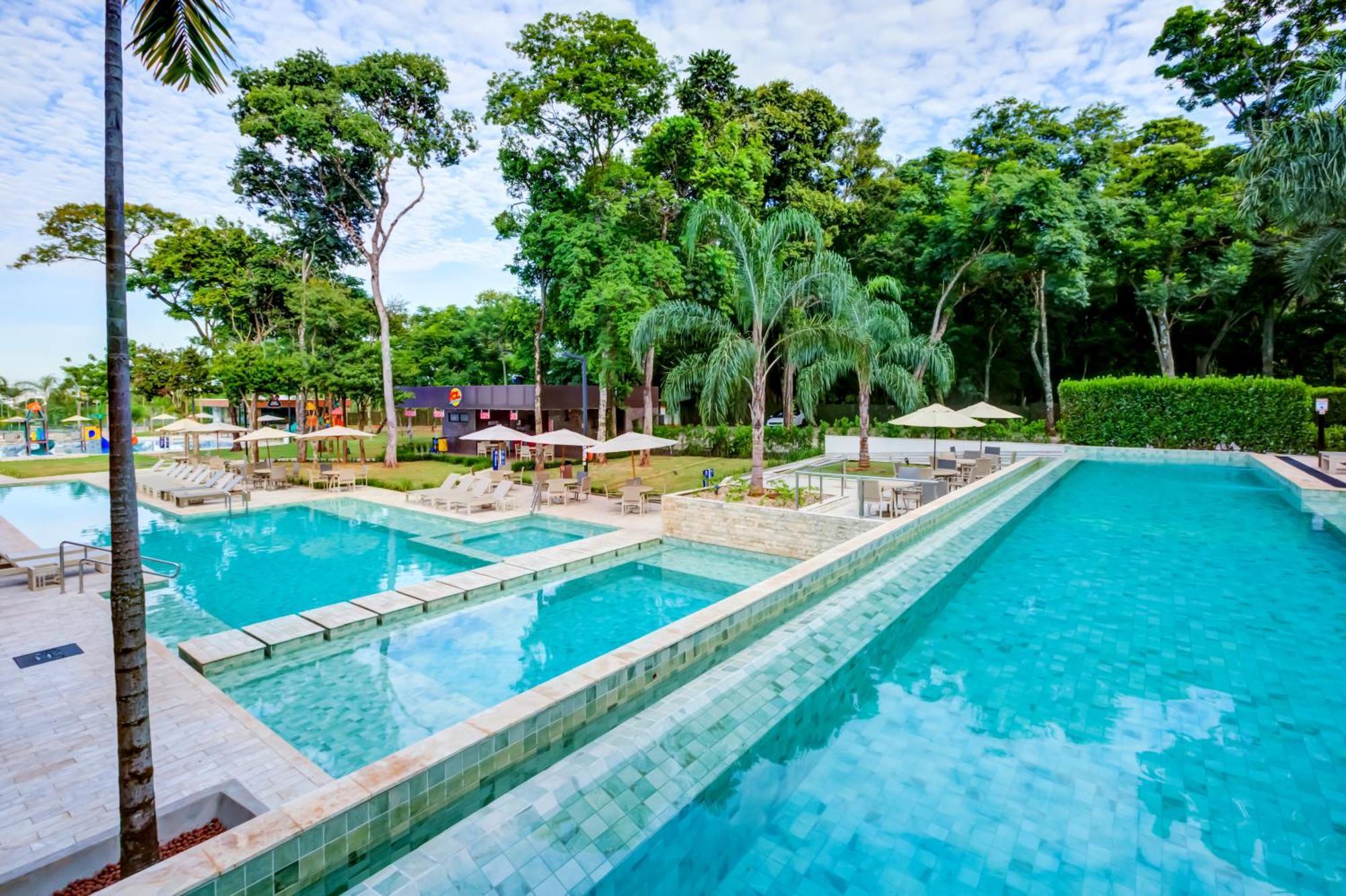 Doubletree By Hilton - Resort - 포스두이구아수 외부 사진 The swimming pool at the resort