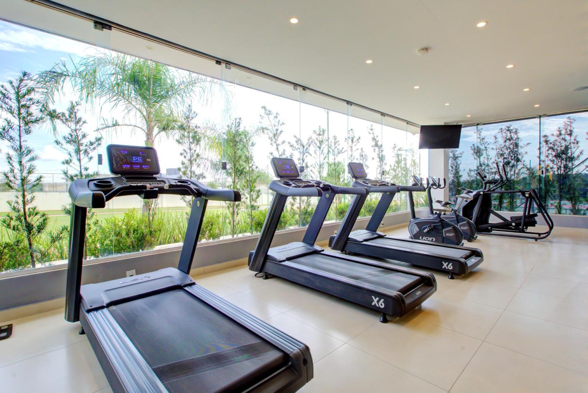 Doubletree By Hilton - Resort - 포스두이구아수 외부 사진 A gym at a hotel