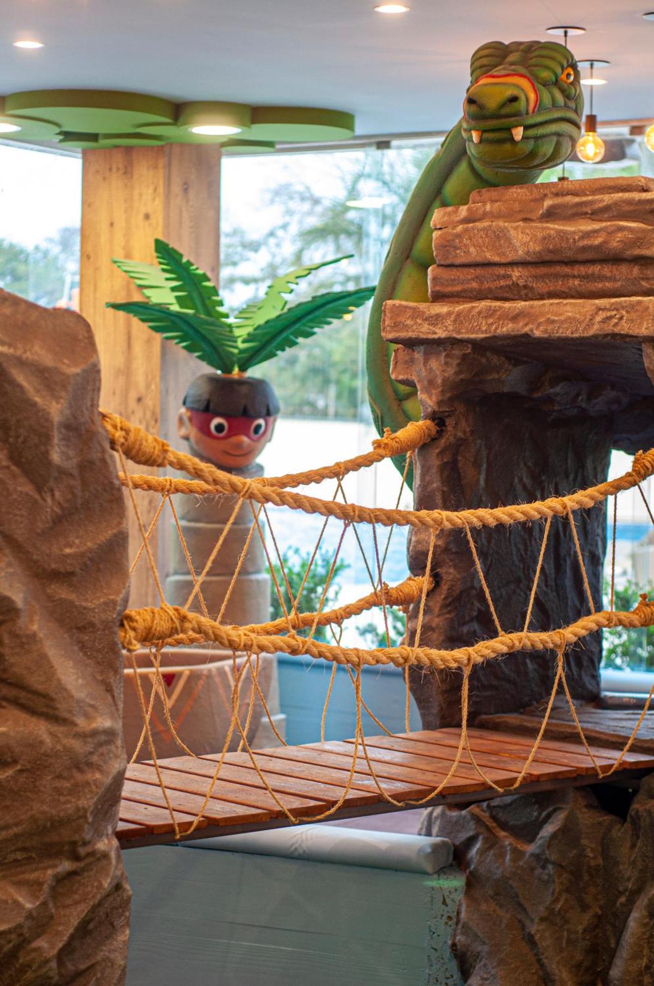 Doubletree By Hilton - Resort - 포스두이구아수 외부 사진 The rope bridge
