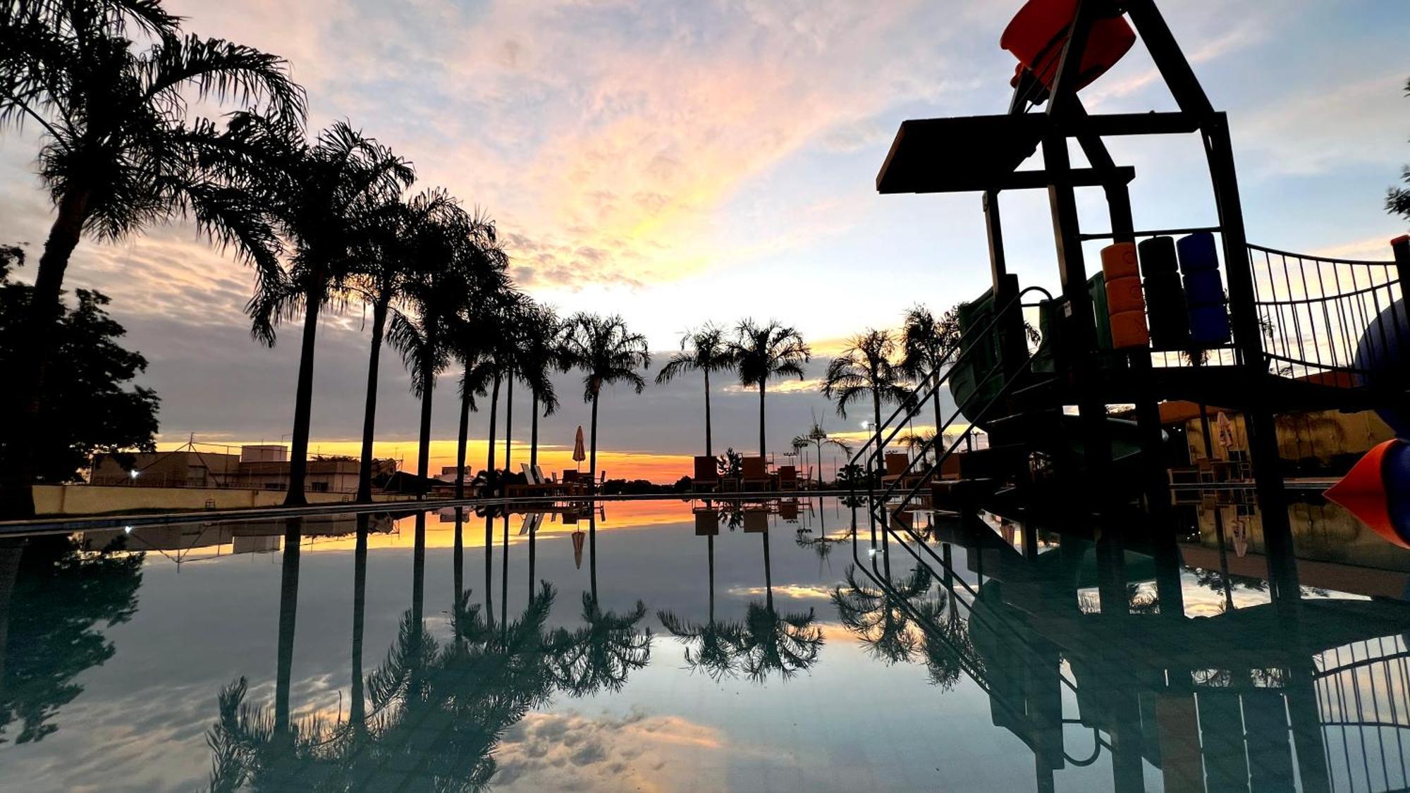 Doubletree By Hilton - Resort - 포스두이구아수 외부 사진 Sunset at the Port of Miami